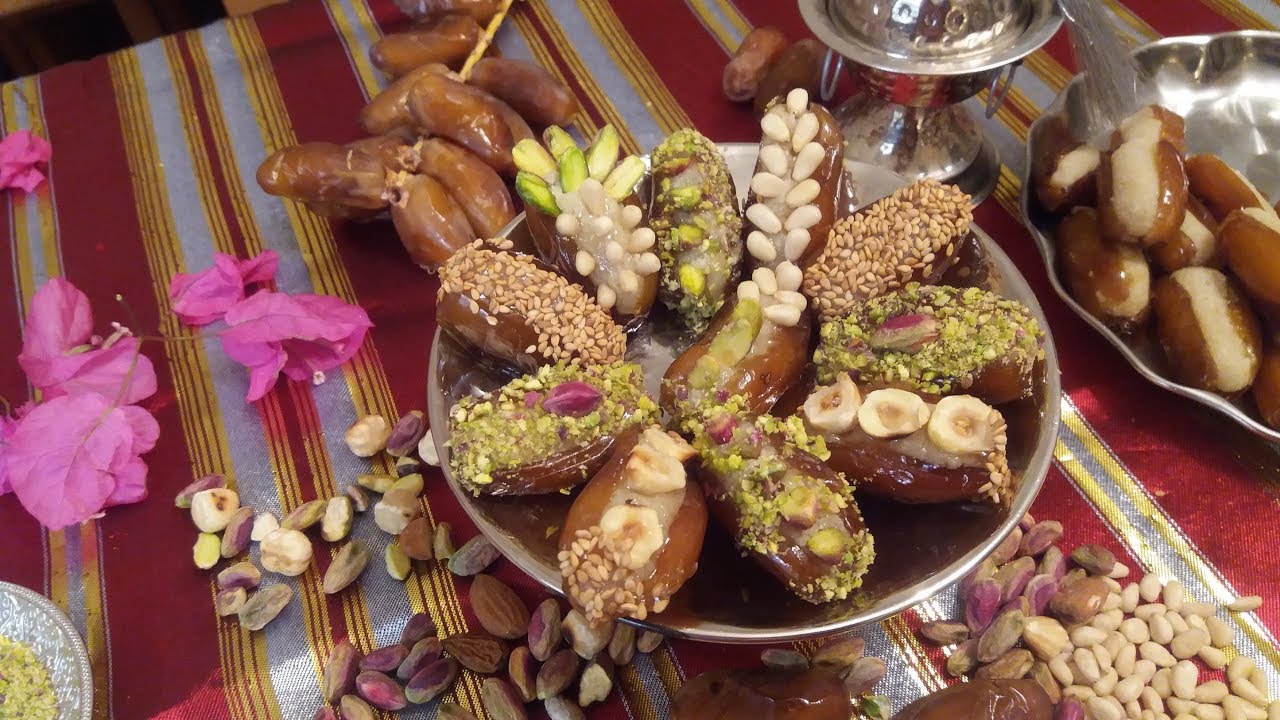 Datte farcie 🌙🌙à ma façon pour ramadanمن الحلويات التونسية تمر محشي