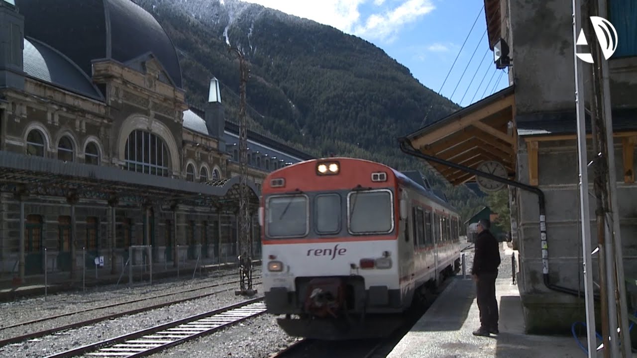 Canfranc, la estación del pasado y del futuro
