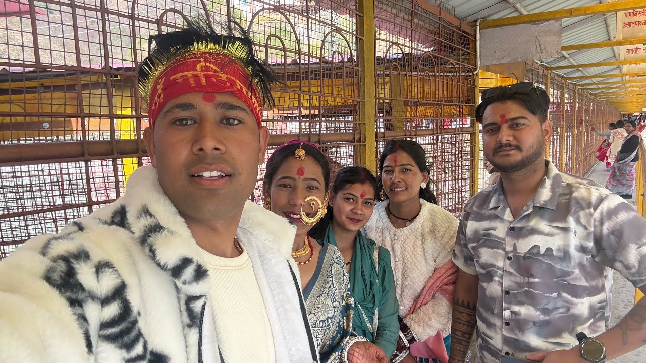 Family ke shat gaya me mthiyana ma ke darshan karne dilyeblogs&@/