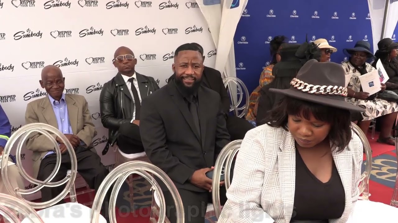 VLOG 100 @CassperNyovestOfficial //Sumbody's Home//Sumbody's Entire Village//Premier's Car