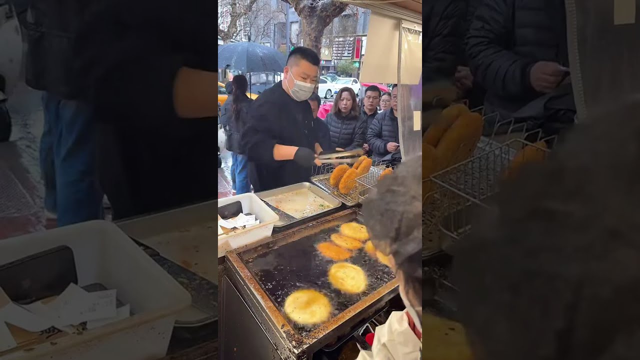 Enjoying delicious food - 纵览美食直播