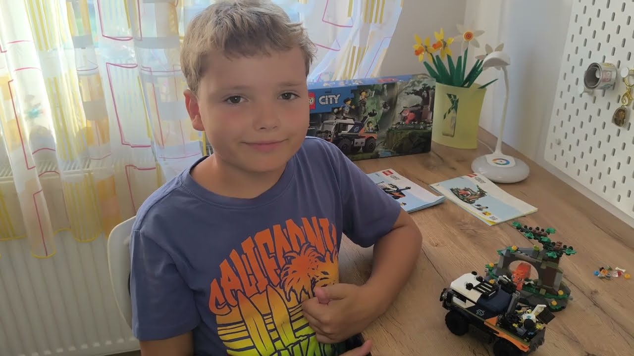 Buduję LEGO 60426 City Teren&oacute;wka badacza dżungli