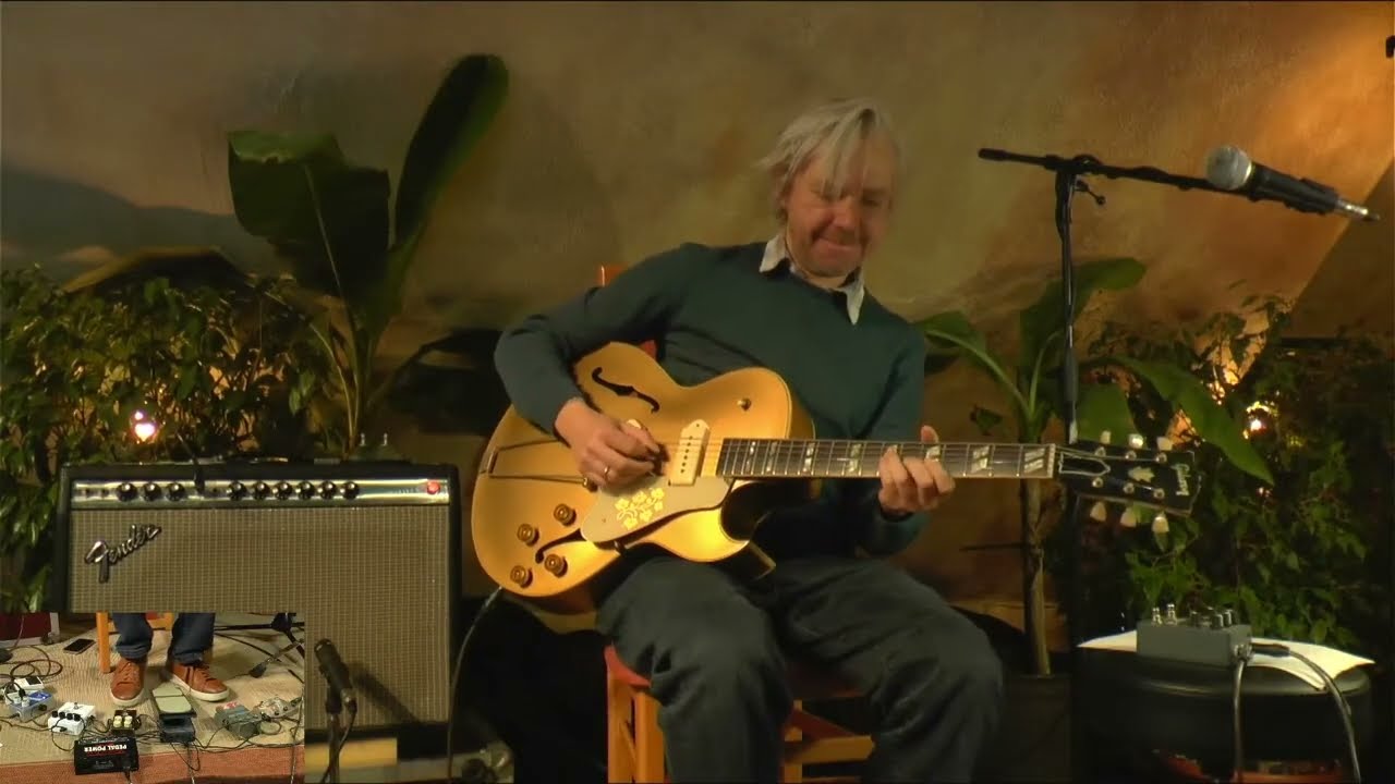 Gibson ES-295 from 1953 presented by Tobias Hoffmann @VintageGuitarOldenburg