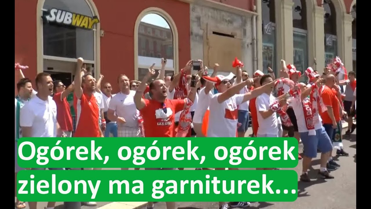 Bitwa kibiców na przyśpiewki. 
