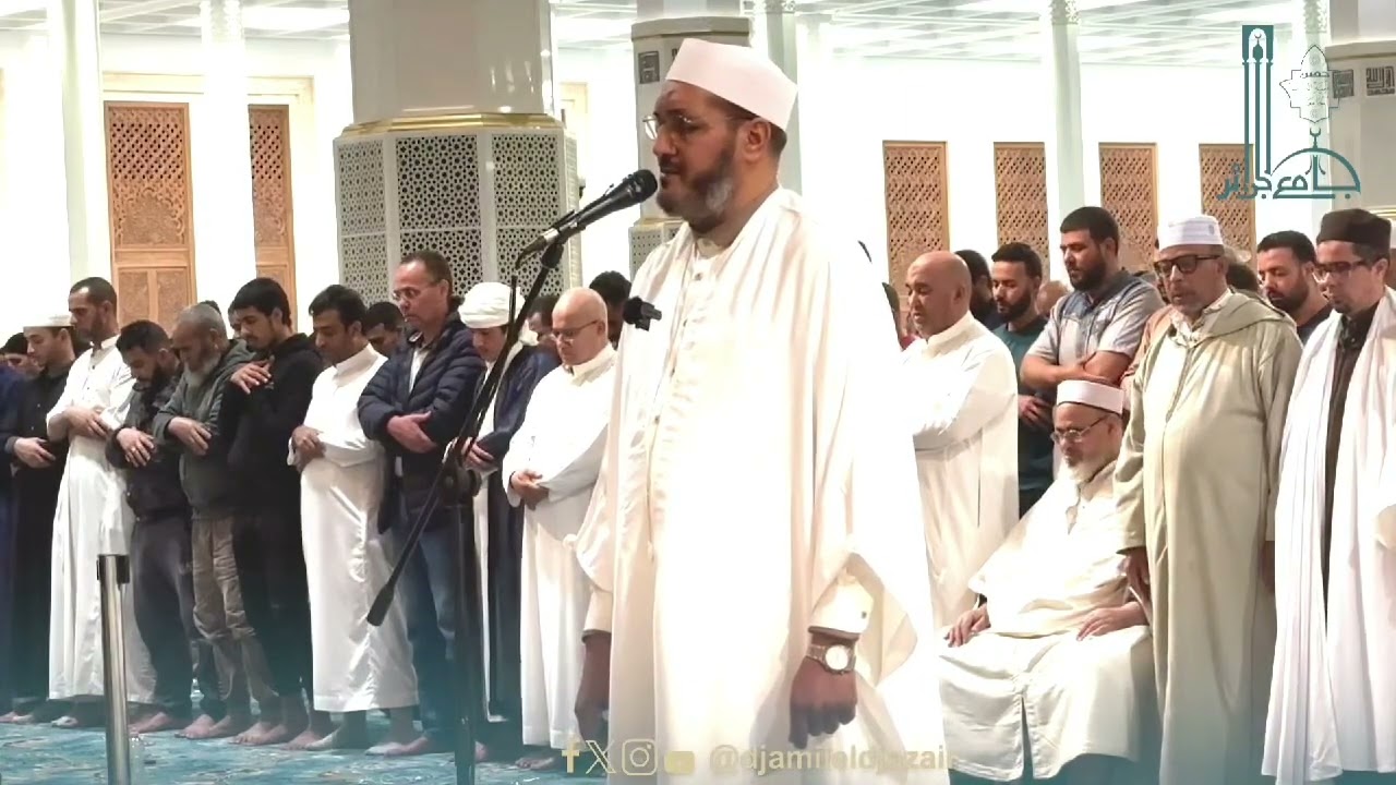 جانب من صلاة التراويح، بـ #جامع الجزائر، بصوت القارىء الشيخ محمّد مقاتلي الإبراهيمي