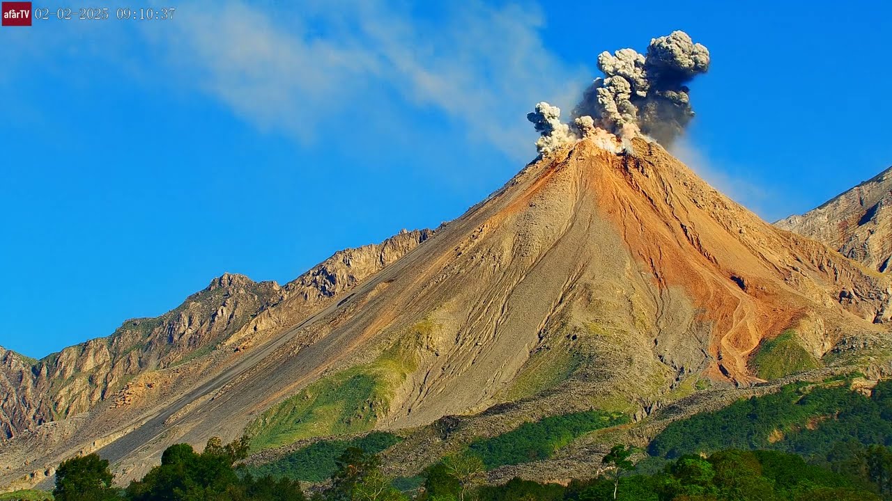Feb 2, 2025: 2 Dark Eruptions from Santa Maria Volcano (Santiaguito), Guatemala
