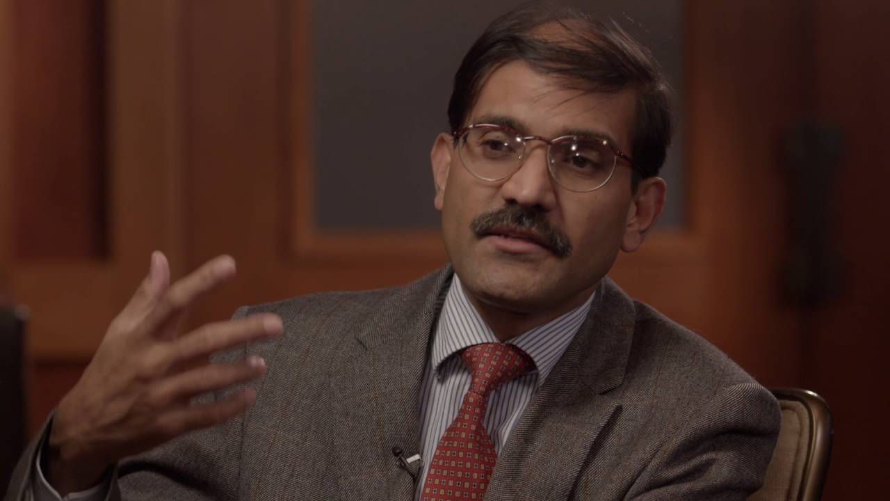 Understanding the Economics of Networks