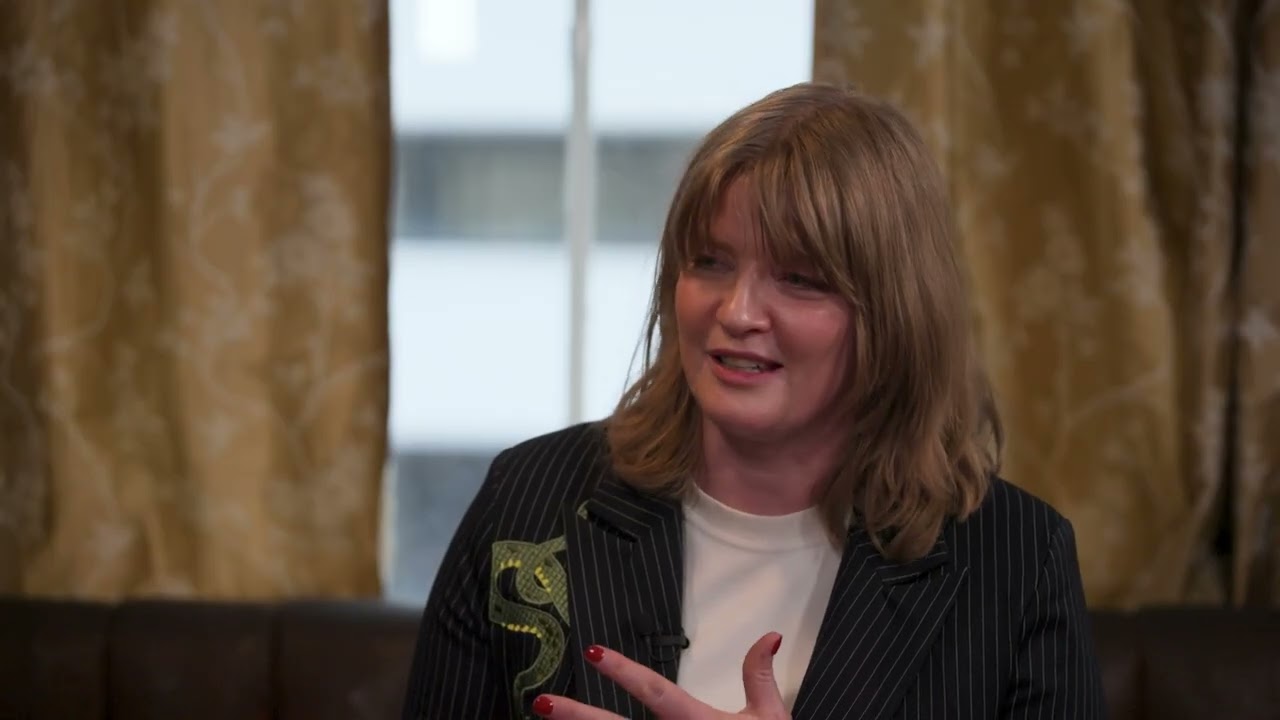 Episode 4: Laura Brown, Head of Client Experience and CMO at M&G Investments