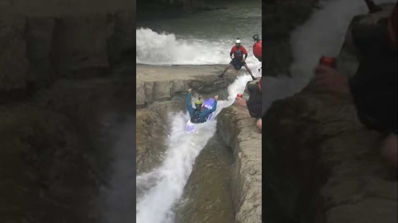 TRUSTING YOUR FRIENDS 😅 #whitewaterkayaking #kayaking #eggstreamkayak