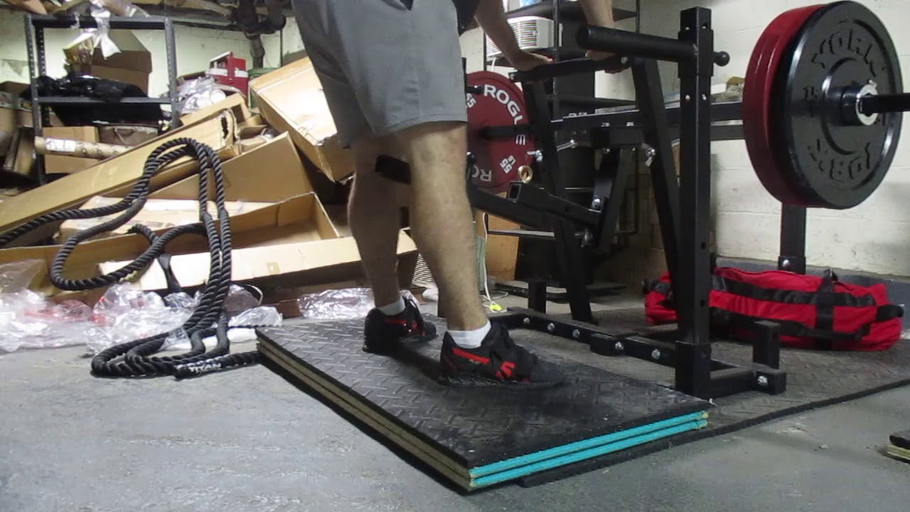 Butt Crack Belt Squat - 305 lbs