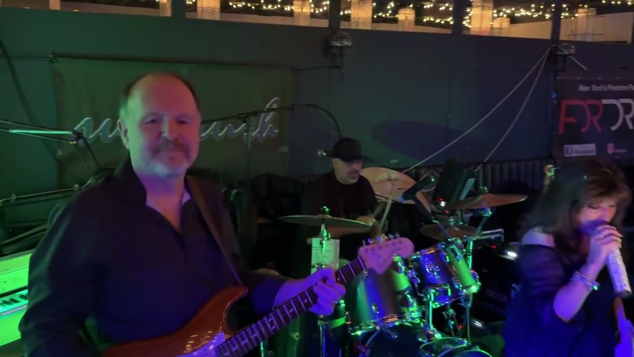 Sugarush Uptown Funk Live at Bar 141 01.17.26