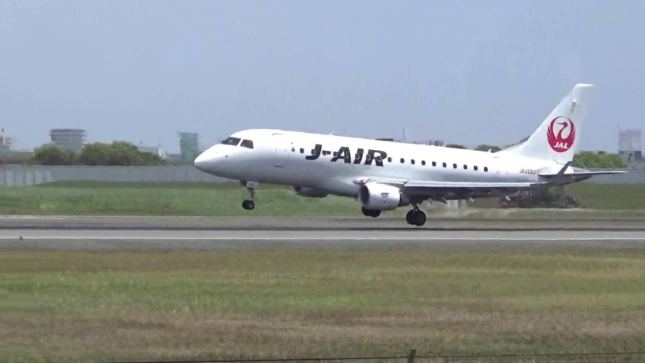 大阪国際空港(伊丹空港)の横風着陸集(Crosswind landing) 神業着陸 揺れる揺れる！