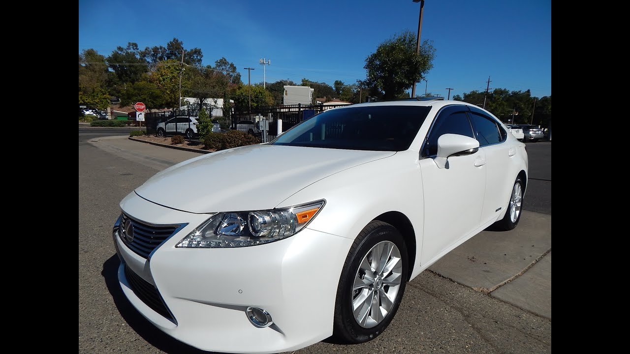 2013 Lexus ES300h luxury hybrid video overview and walk around.