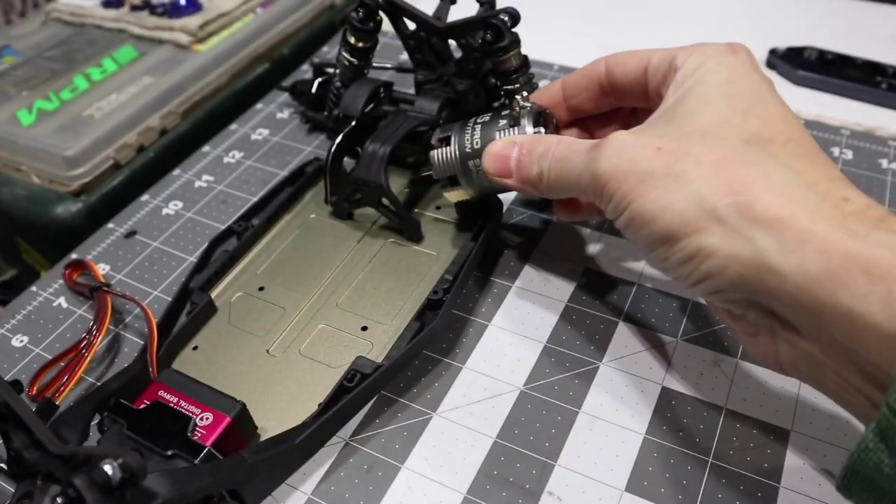 TLR 22 5.0 Elite Buggy Kit Build (pt6) - Servo, Motor, Battery, Electronics Mock Up - Netcruzer RC