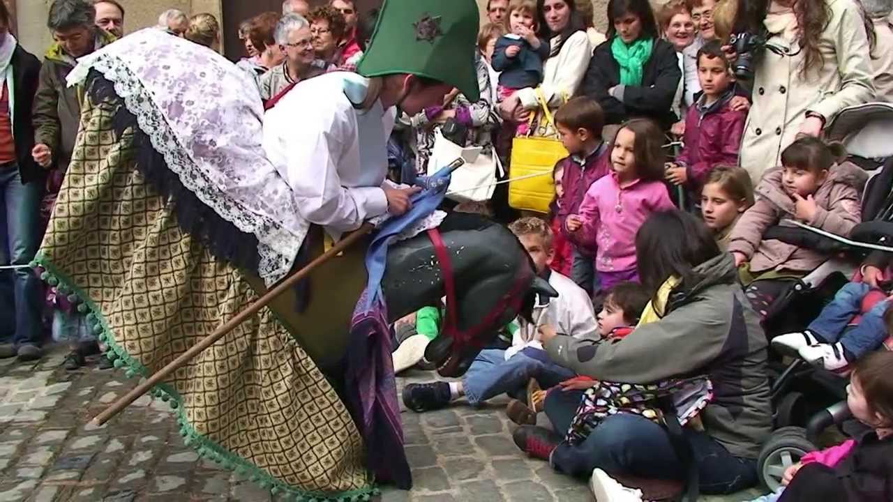 Festa Major de Sant Feliu de Pallerols  BALL DELS CAVALLETS, GEGANTS I MULASSA - 2013