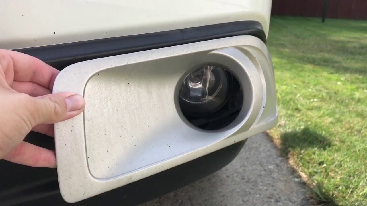 Plastidipping the fog light bezels on my 2012 Subaru Outback