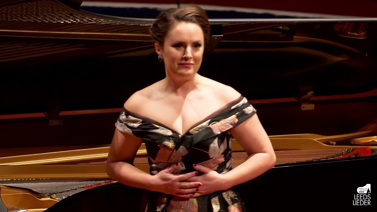 Grieg: Die verschwiegene Nachtigall - Louise Alder and Joseph Middleton