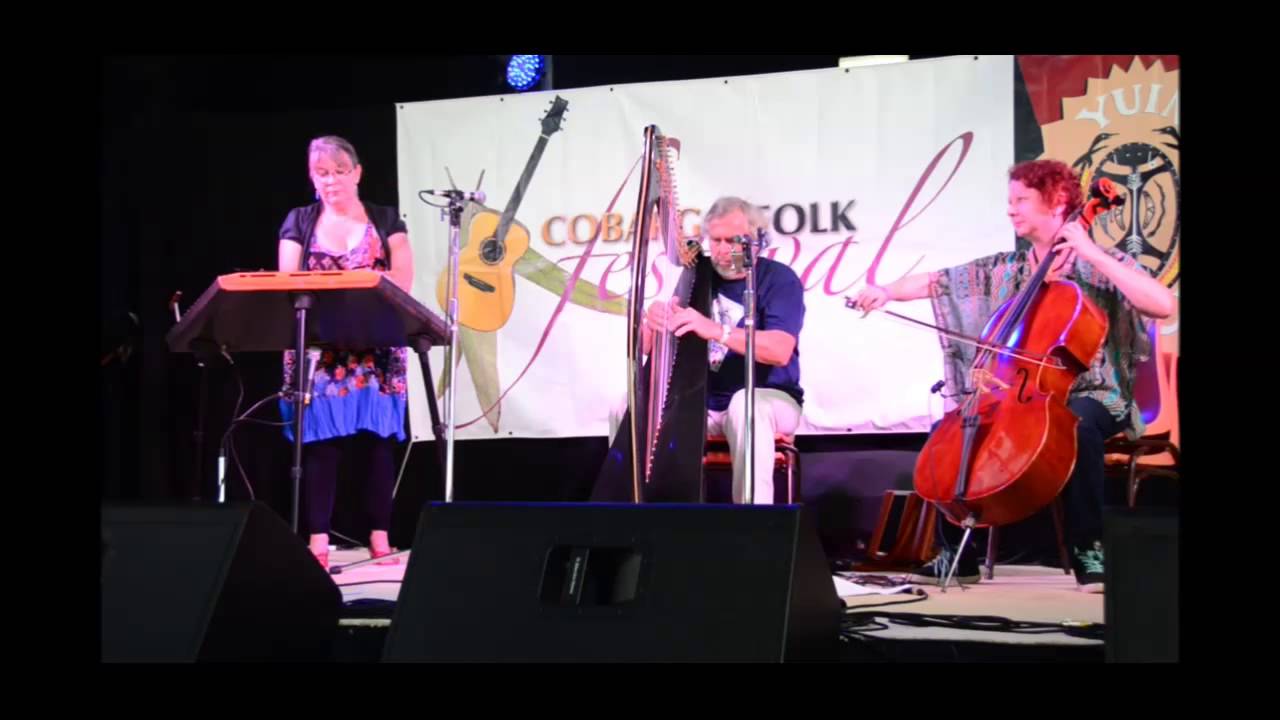 Anixe Ligo To Parathiro / Performed by Springtide at Cobargo Folk Festival