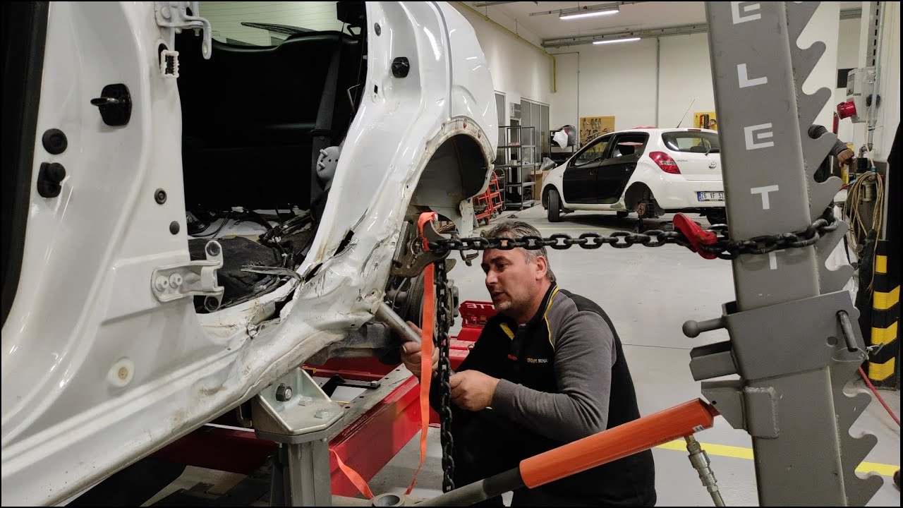 Celette Rhone Şasi Kaporta Düzeltme Tezgahı ile Renault KADJAR Marşpiye Çektirme