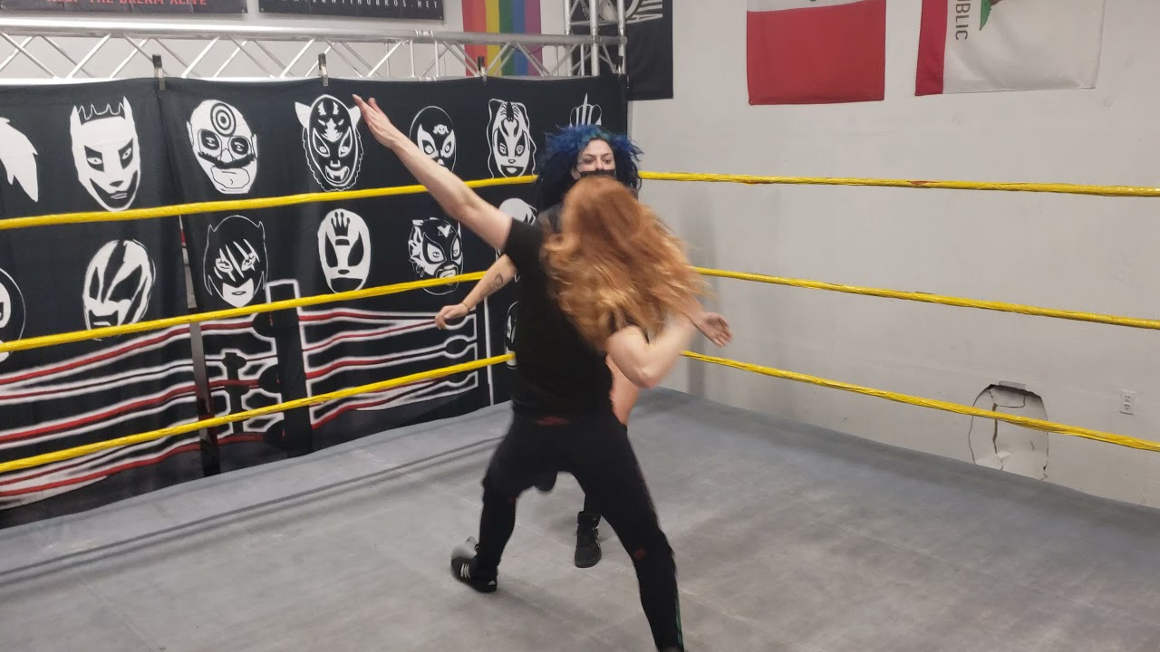 Training Match Cece vs Mylo