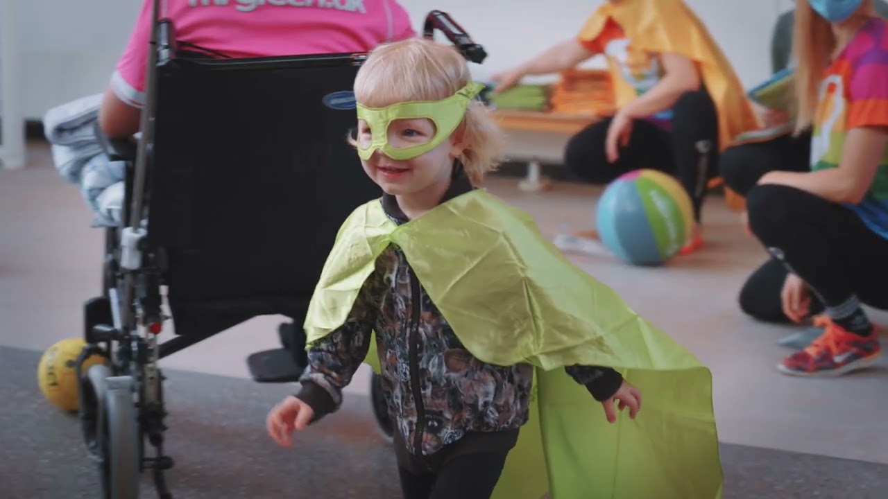 Mathias Gidsel på besøg hos Legeheltene