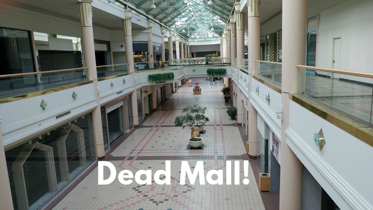 Lifeless and Empty Charlestowne Mall : July 2017 Tour Before Demolition (Closed: 12/1/17)