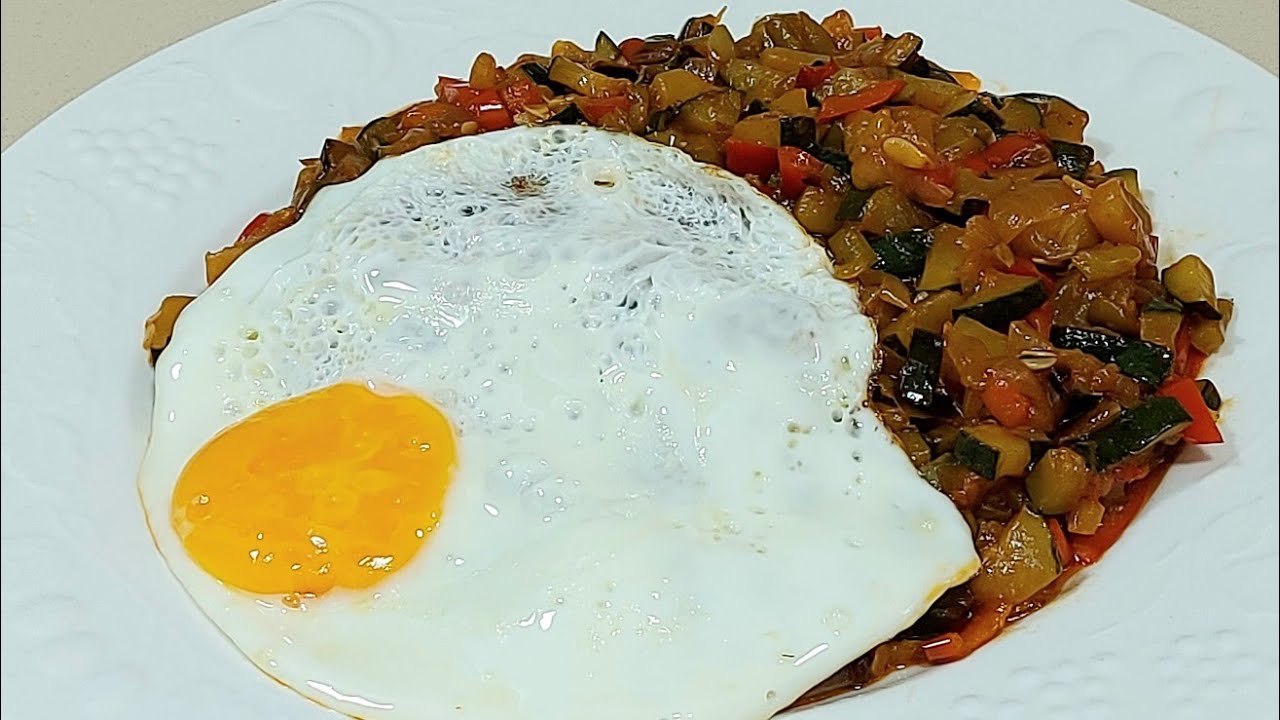 🥘 PISTO SENCILLO DE CALABACÍN 🥒🥚 CON HUEVO // BEATRIZ COCINA