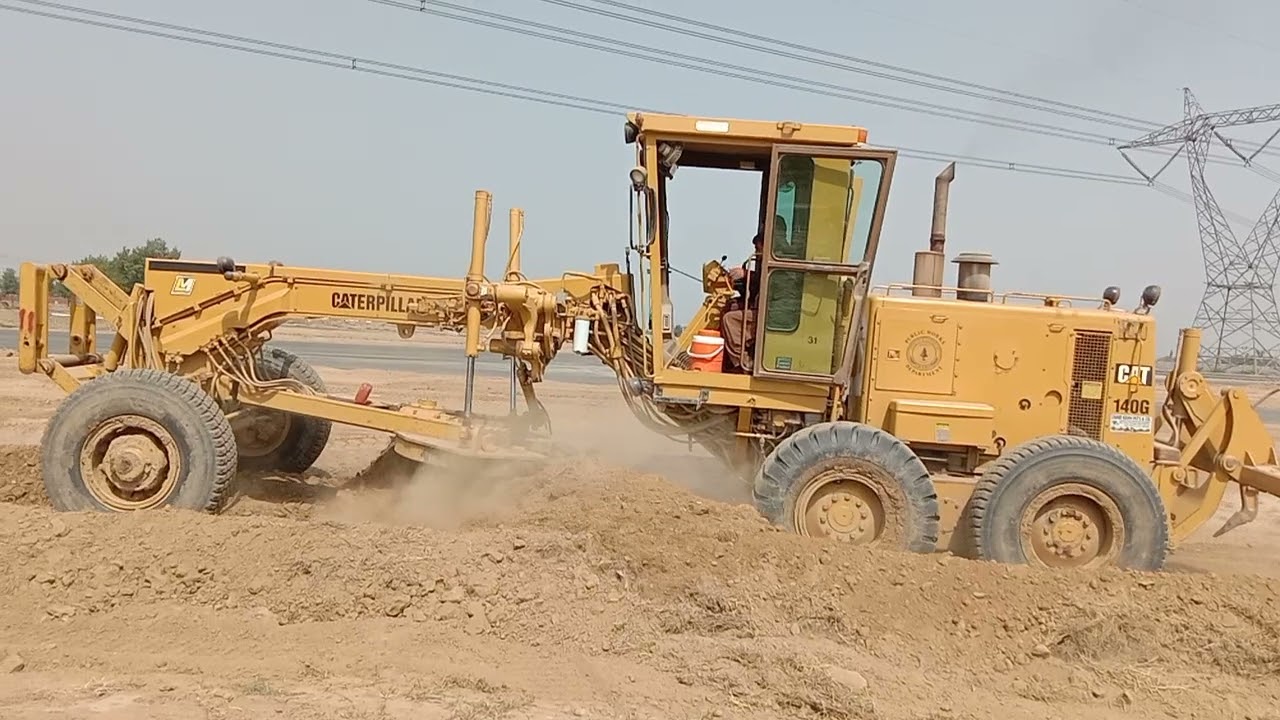 How people use caterpillar 140g grader in Pakistan Faisalabad working