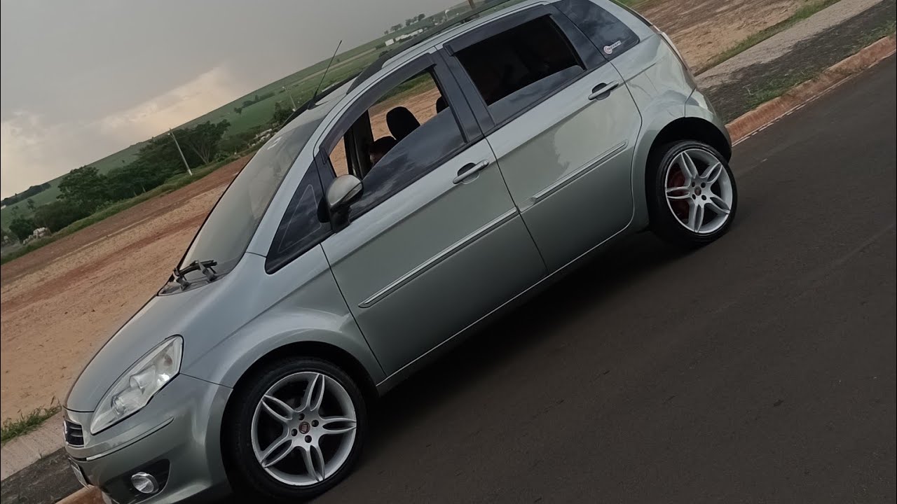 todos detalhes do  Fiat Idea attractive 1.4 2013