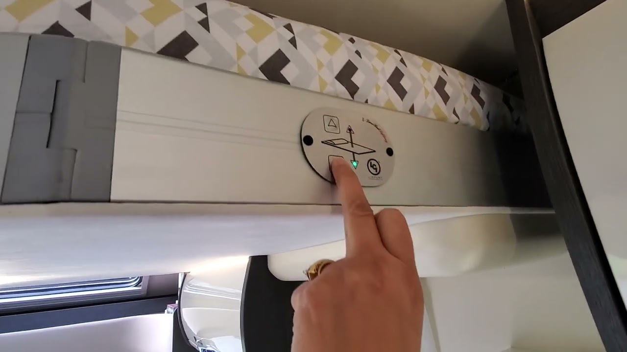 2023 Zefiro 696 with Queen island bed and electric drop-down Double bed