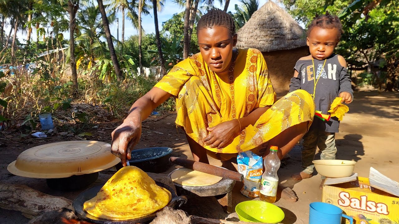 Our Most Beautiful Young Single Mom Cooks Delicious Green Grams & Chapati/ African Village Life