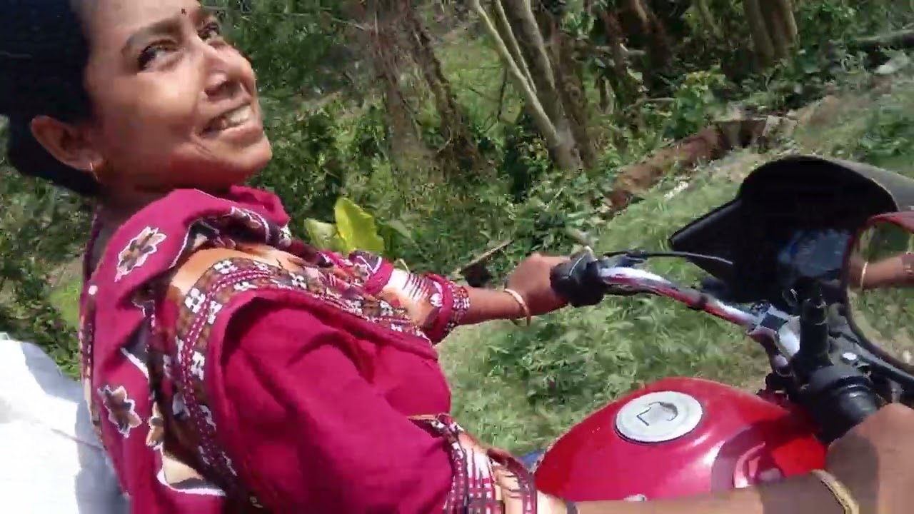 বাইকে করে মেয়েদের স্কুল থেকে আনতে গেলাম।। Arpana Sarkar ।।