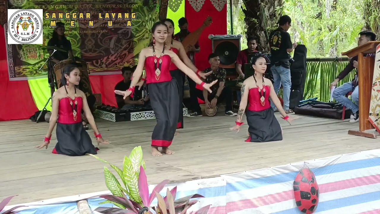 Tarian Pembukaan. || Sanggar Layang Menua