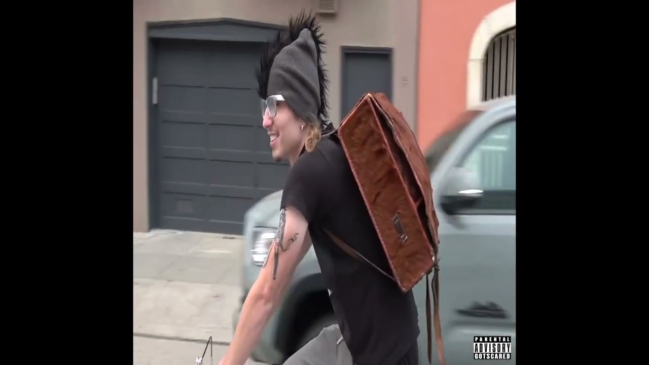 Akimbo4s- Footloose (Offical Music Video)