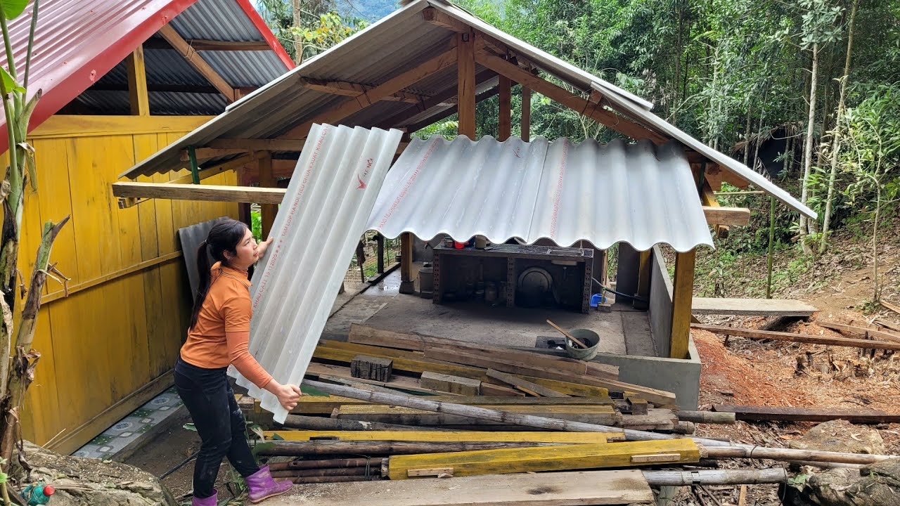 Harvest the cabbage, take it to the market to sell, and finish the roof of the new kitchen.