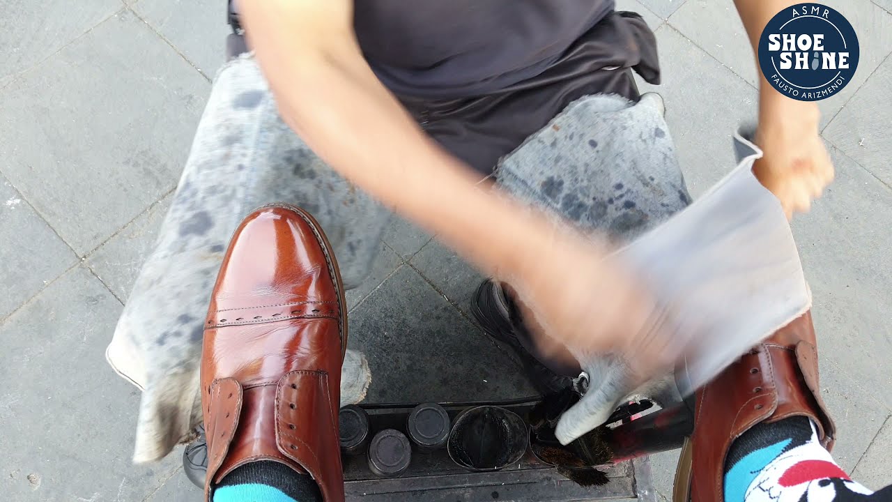 S4E188 Shoe shine service with El Chato #ASMR #shoeshine #faustoarizmendi