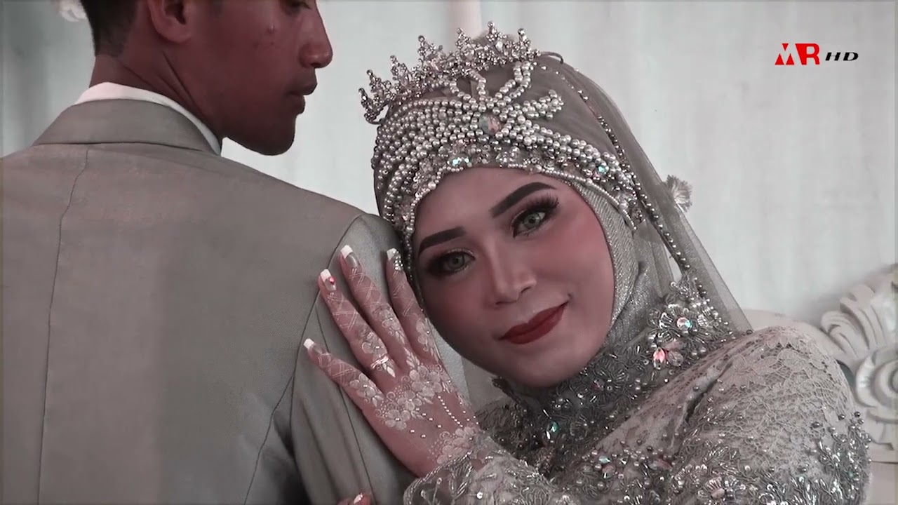 SINEMATIC VIDEO WEDDING KEREN!! // PERNIKAHAN MOH HARIS & AROBIYAH