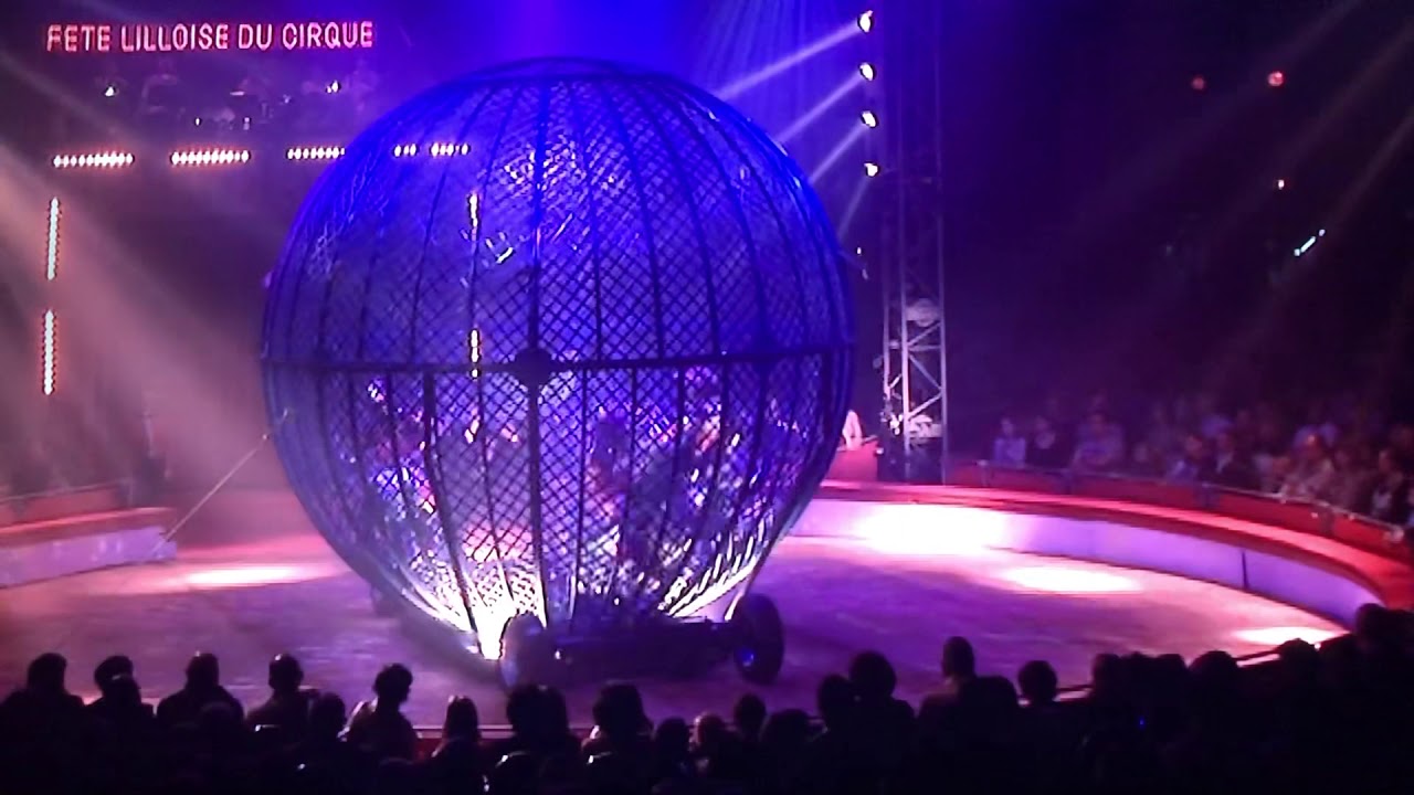 La Grande Fête Lilloise Du Cirque 2010 - OPENING + DANIEL DIORIOS AND PARTNERS