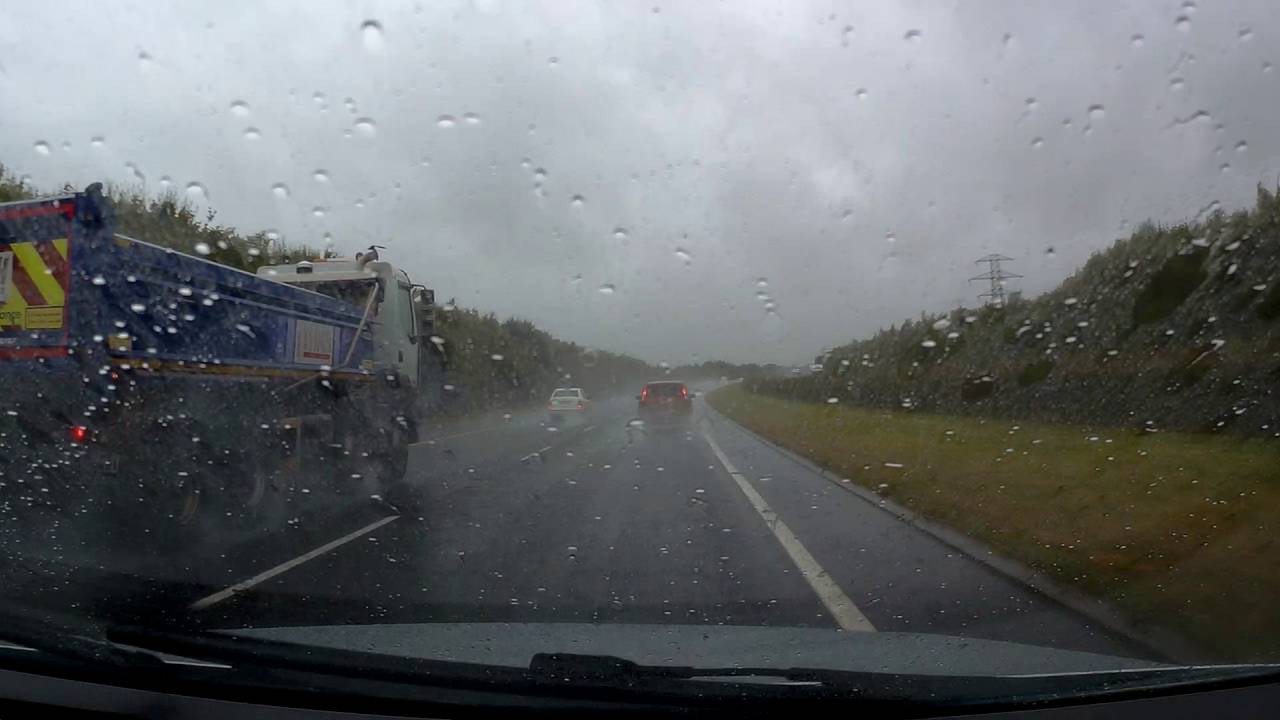 M1 - M50 / Balbriggan - Dublin (weather: raining)