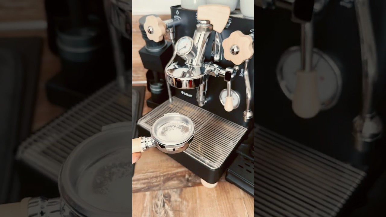Backflush Lelit Bianca V3 | E61 Espresso Machine | Cleaning Routine
