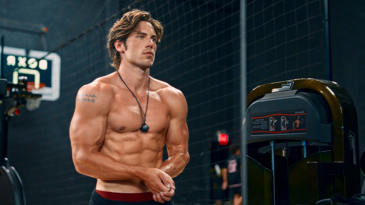 How to Build a Movie Star Physique Naturally | Full Workout