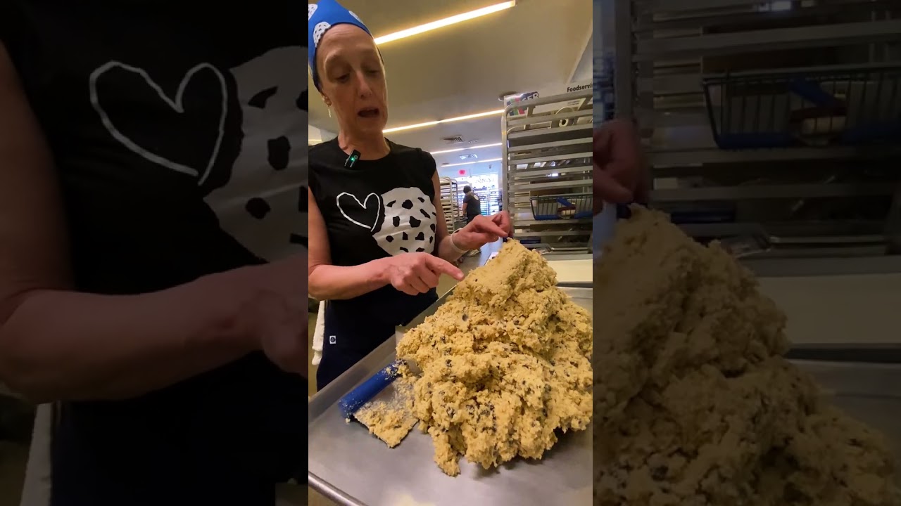 Here&rsquo;s how Levain makes their iconic cookies. #Levain #Cookie #NYC
