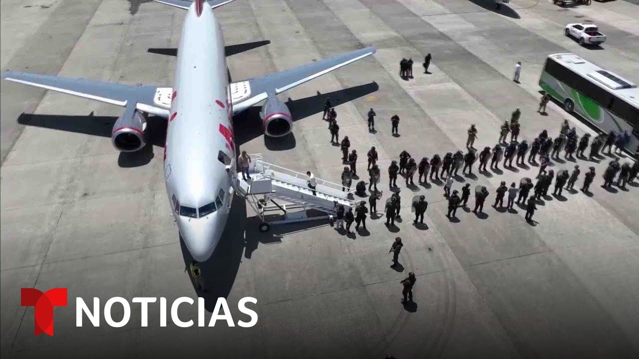 Vea la cr&oacute;nica de la liberaci&oacute;n de 252 los venezolanos deportados a El Salvador | Noticias Telemundo