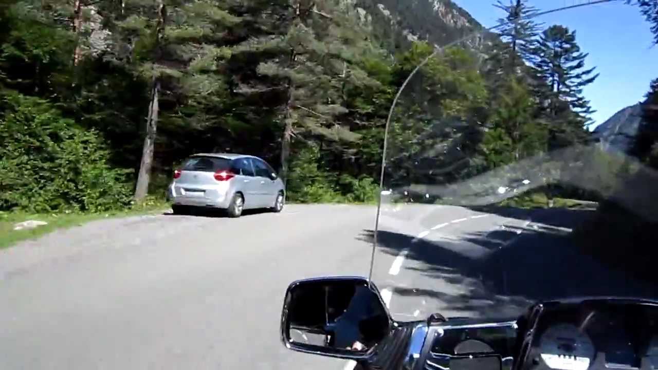 Goldwing ,Vallée du Lutour / Pyrénées