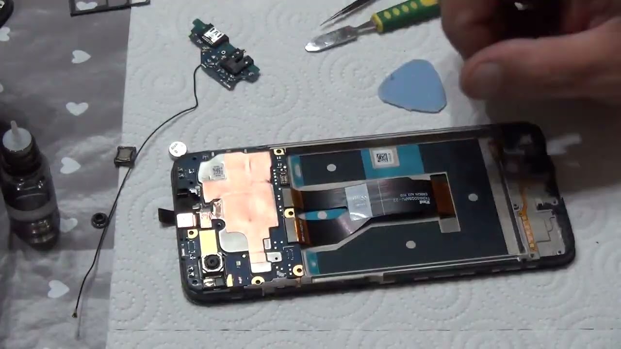 Realme C11 - Sostituzione Display + Frame...