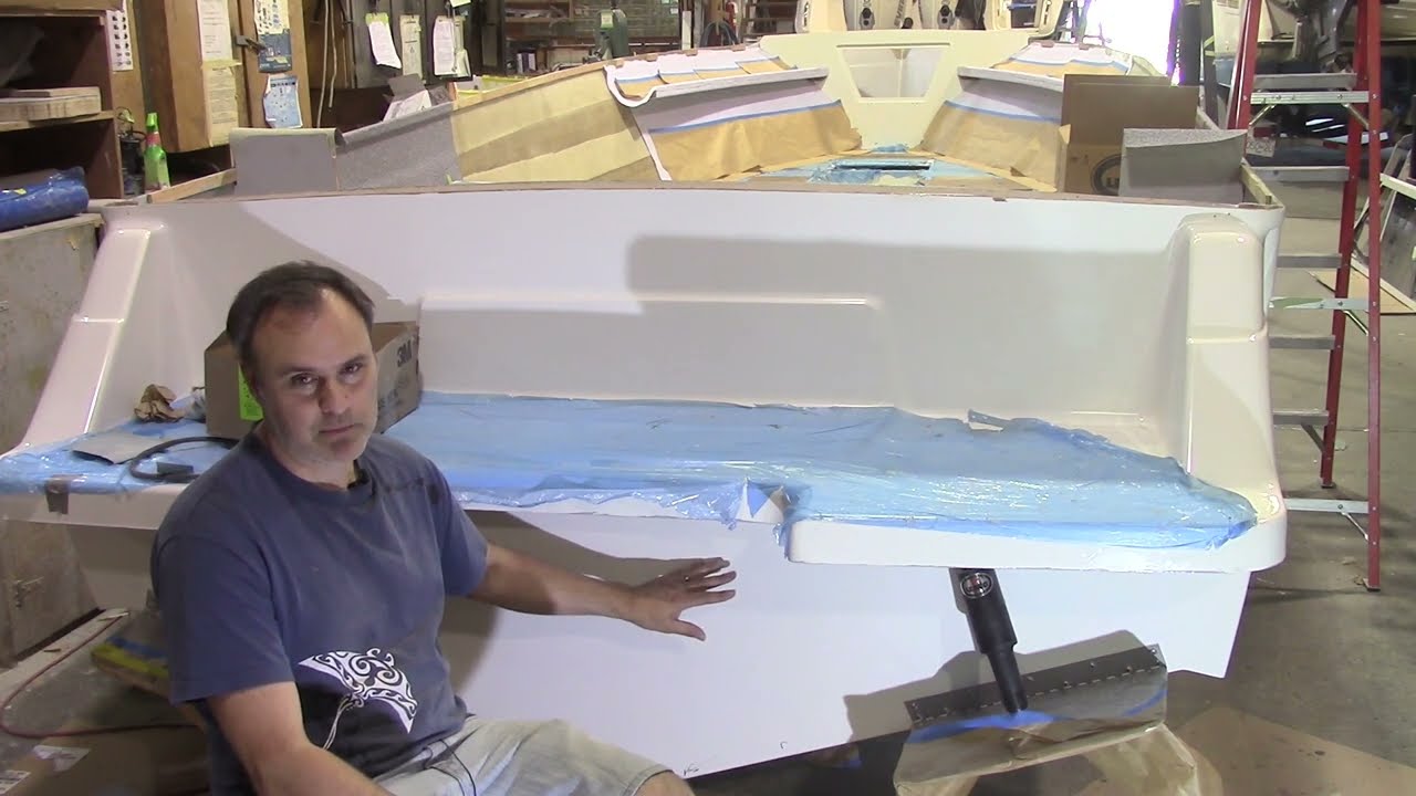 Extending the hull of a fiberglass boat