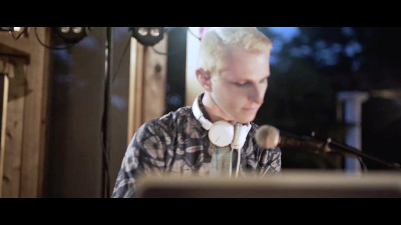 Matthew Parker - Never Giving Up on You (Music Video)
