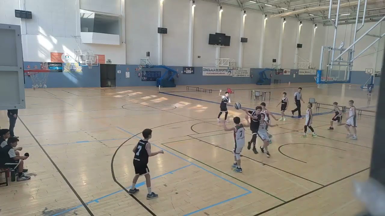 C.B. Coslada 65 vs 90 Jansen BT Negro 3º periodo