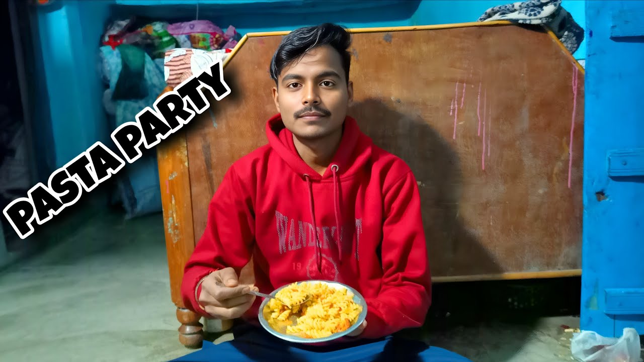 Pasta Ke Liye Lad Rahe Hain 🤣