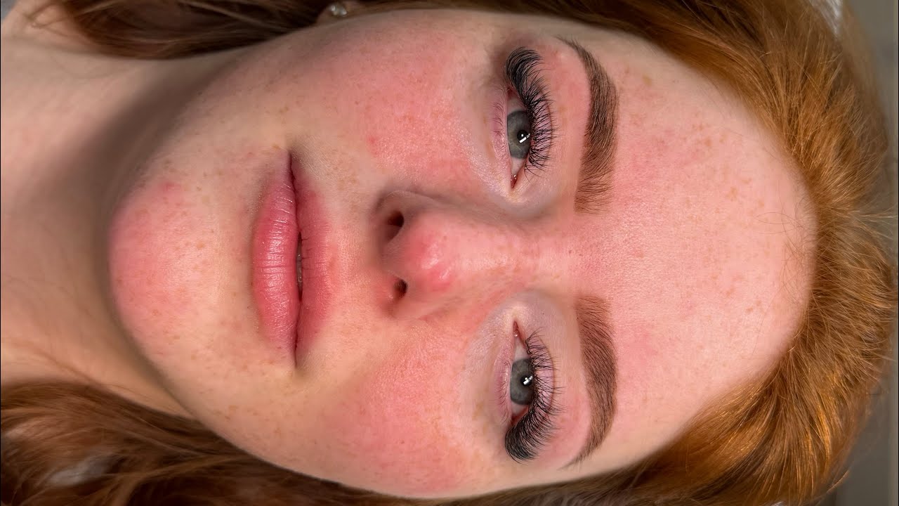 EYEBROWS TINTING AND THREADING 